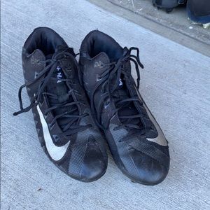 Nike Manace Football Cleats